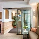 호텔 Boutique Zach 3*