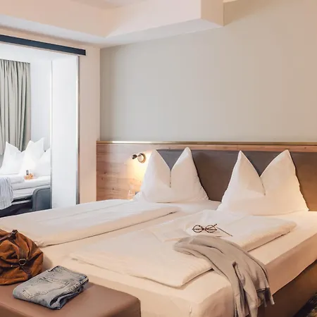 Boutique Zach מלון 3*